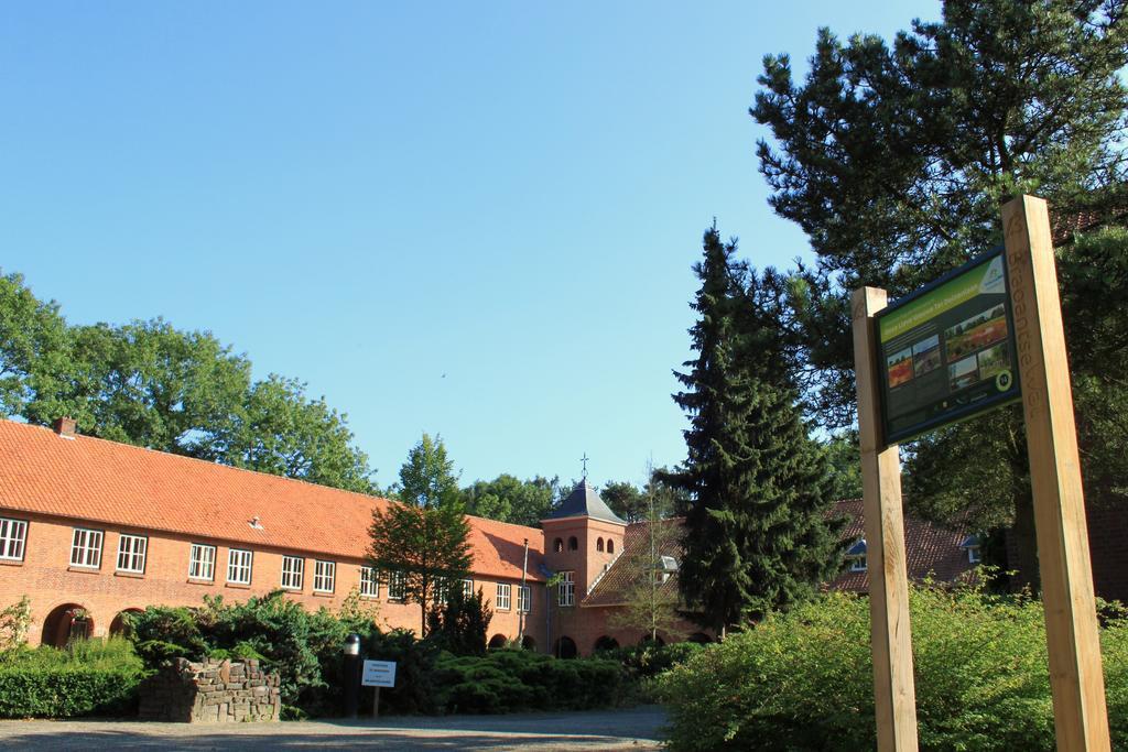 Hotel De Volksabdij Ossendrecht Eksteriør bilde